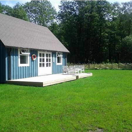 Tirbi Holiday House Kassari Værelse billede