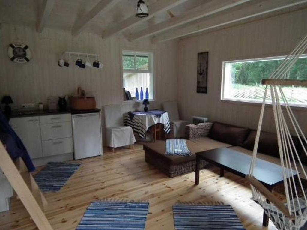 Tirbi Holiday House Kassari Værelse billede